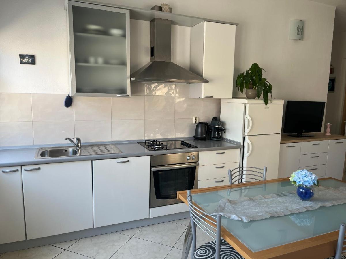 Old Town Center Apartments Supetar Extérieur photo