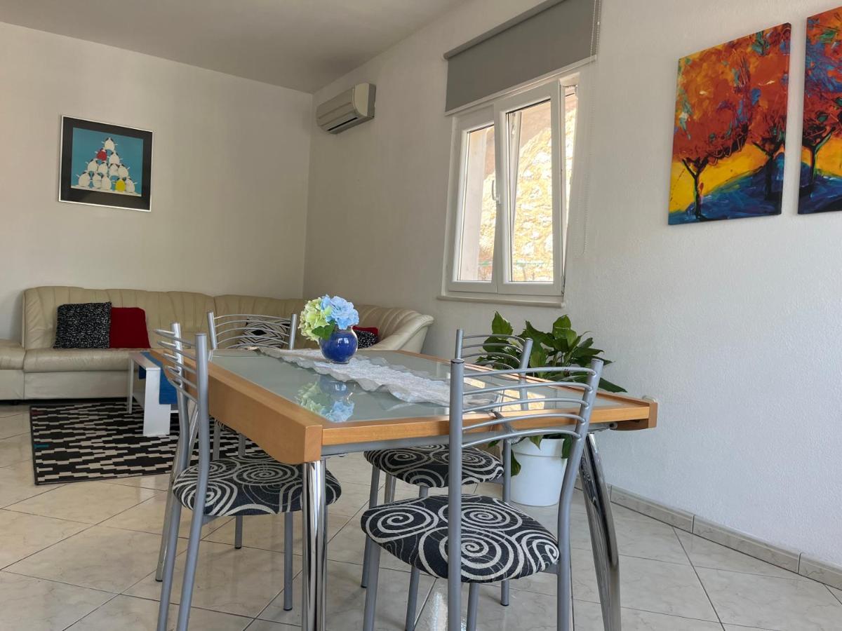 Old Town Center Apartments Supetar Extérieur photo